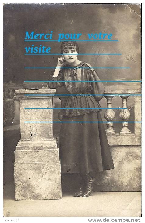 Cpp Femme Portrait De Jeune Fille Francine PERRICHON à 18 Ans ( Mode Robe Dentelle ) Adr A Sa Maman - Genealogy