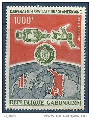 Gabon Aérien YT 155 " Coopération Spaciale USA - URSS " 1974 Neuf* - Gabon (1960-...)