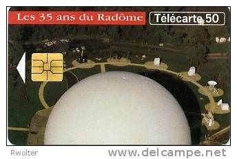 @+ Télécarte PLEUMEUR N° XIV -  Expositions Radome - SO3 - N°JD -  06/97. Ref : F755 - 1997