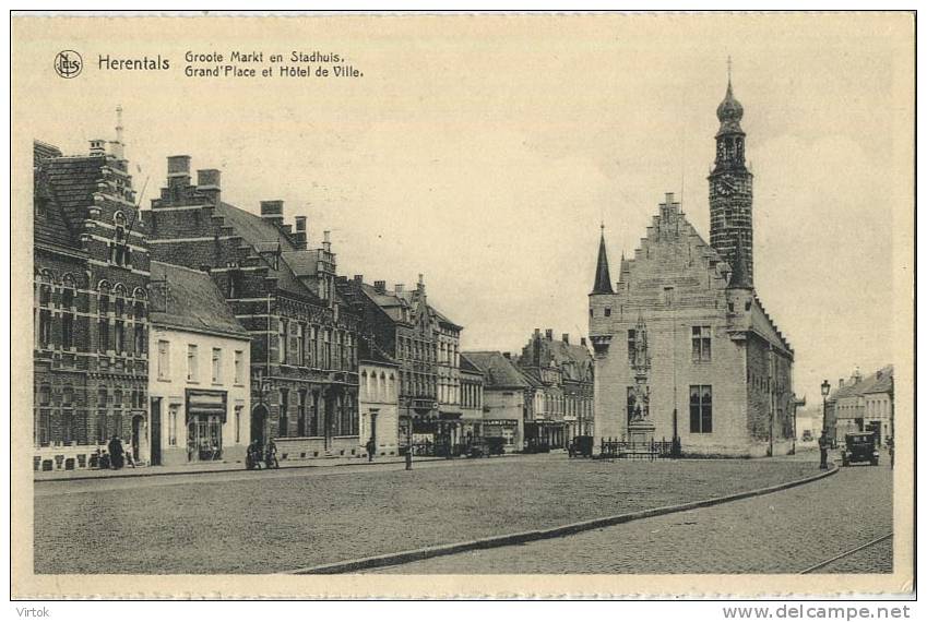 Herentals : Groote Markt En Stadhuis - Herentals