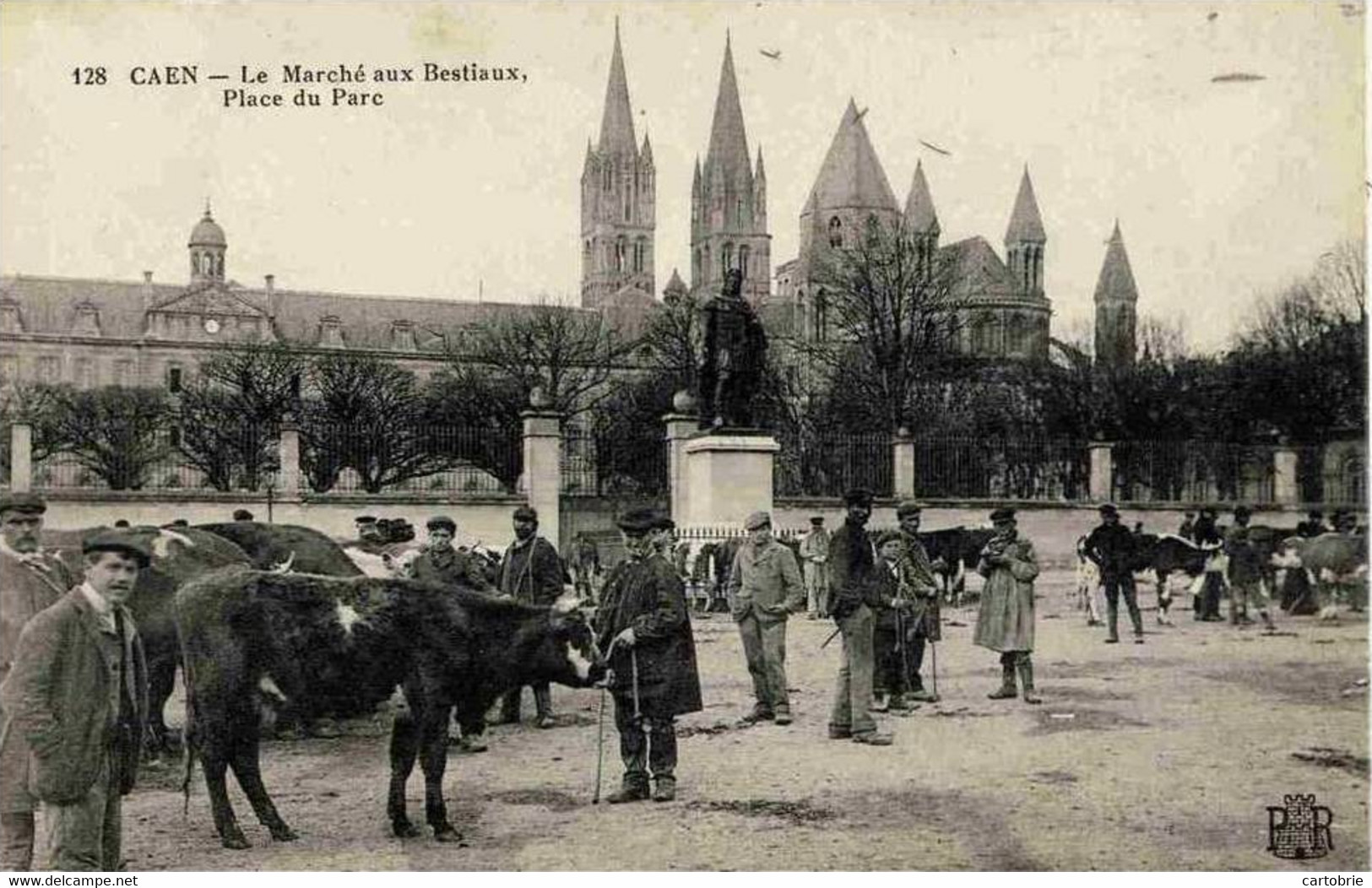 Dépt 14 - CAEN - Le  Marché Aux Bestiaux, Place Du Parc - Très Animée, Vaches, Bovins - Caen