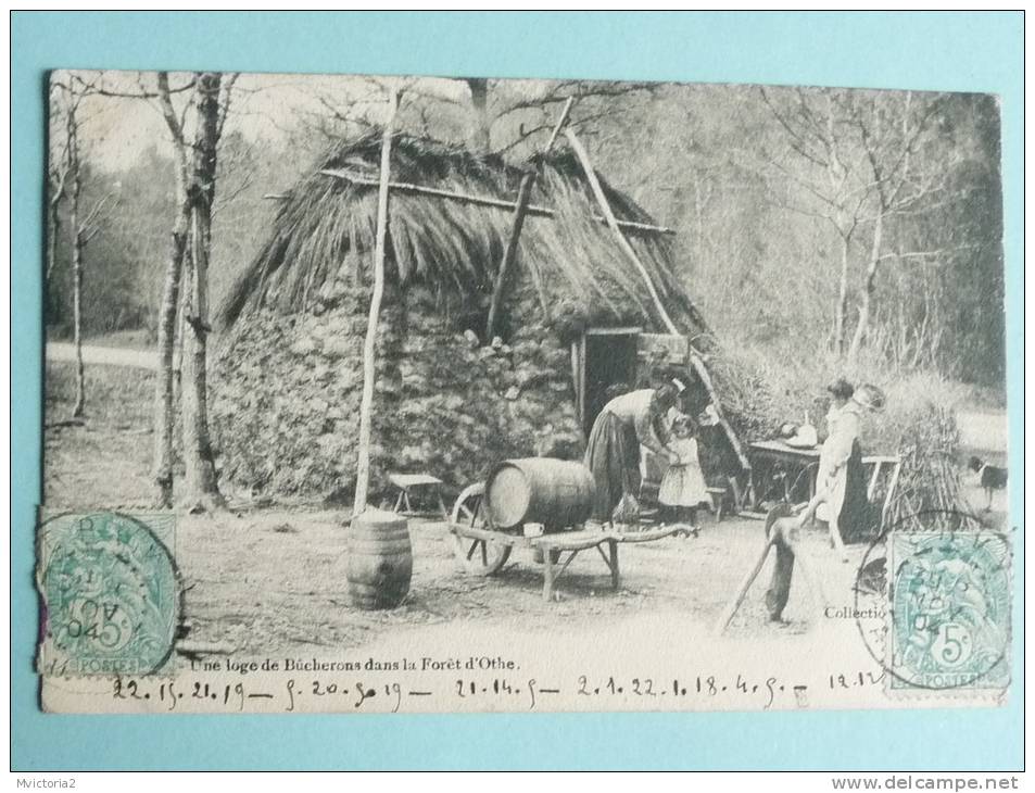 Une Loge De Bucherons Dans La Foret D'OTHE - Autres & Non Classés