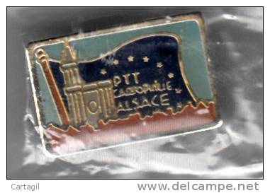 Pin´s - PTT Cartophilie Alsace - RARE - Associazioni