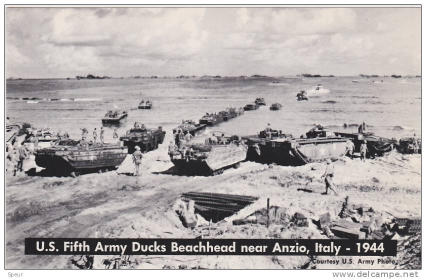 U.S. Fifth Army Ducks Beachhead Near Anzio, Italy - 1944. Publ. By Dells, Wisconsin - War 1939-45