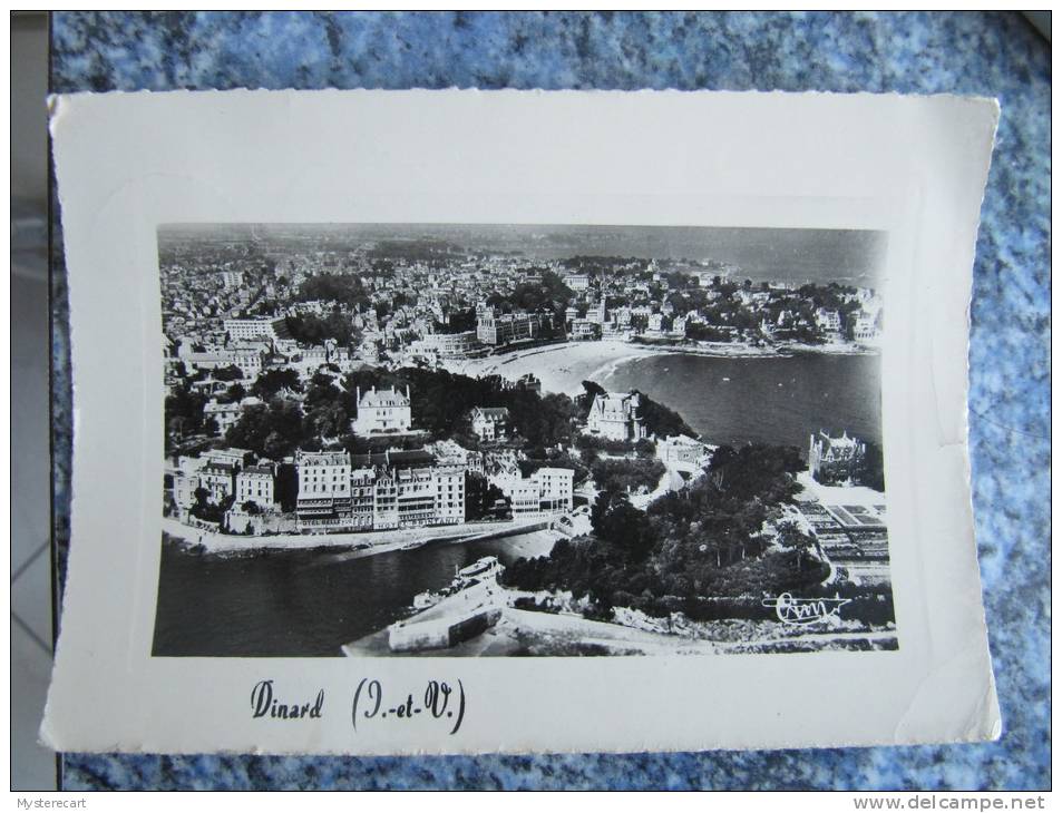 CPSM C DINARD VUE AERIENNE LE PONT D EMERAUDE LES VEDETTES ET LA PLAGE - Dinard