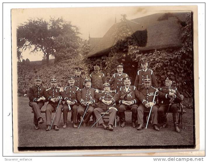 Photo Militaire Soldat Militaires Soldats Guerre Gradés Epée Sabre - War, Military