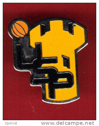28200-Pin's .Basketball.Saint Pierre De Bressieux. - Basketball
