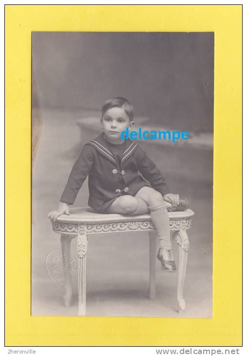 CPA Photo - NIMES - Un Jeune Enfant - Photo Vidal à Nimes - Nîmes