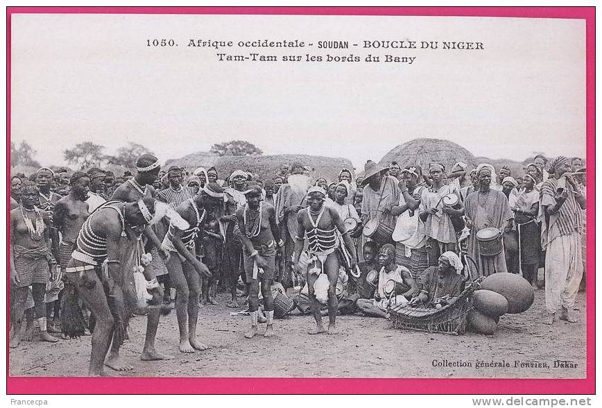 193 - AFRIQUE -  SOUDAN - Boucle Du Niger  Tam-Tam Sur Les Bords Du Bany - Soudan