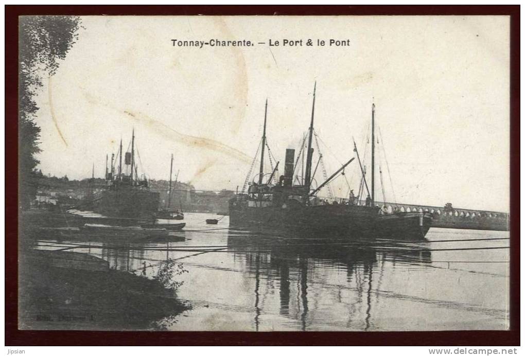 Cpa  Du 17  Tonnay Charente  Le Port & Le Pont      FRVA6 - Guyancourt