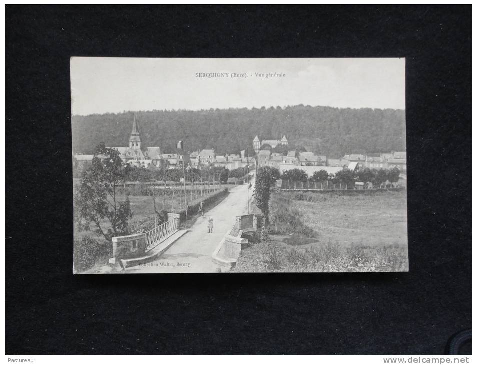 Serquigny : Le Bourg.Vue Générale . - Serquigny