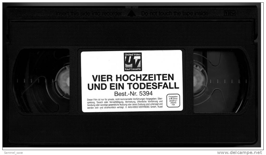 VHS Video Komödie  -  Vier Hochzeiten Und Ein Todesfall   -  Mit  Andie MacDowell, Hugh Grant, Rowan Atkins -  Von 1993 - Autres & Non Classés