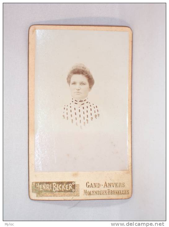 Photo. CDV. Femme Avec Chignon. H.Becker. Gand. Anvers.Molenbeek. - Ancianas (antes De 1900)