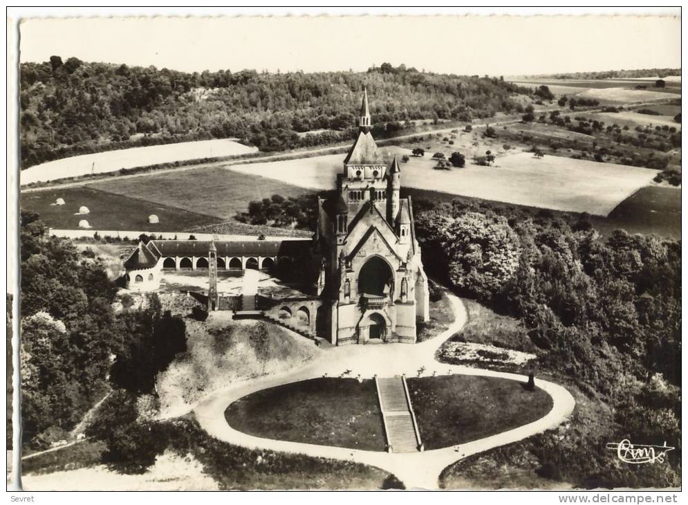 DORMANS  - Vue Aérienne - Chapelle De La Reconnaissance  - CPM Dentelée. - Dormans