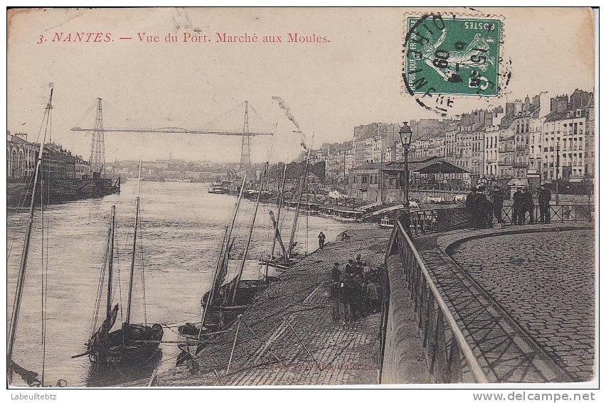 NANTES - Vue Du Port - Marché Aux Moules - Nantes