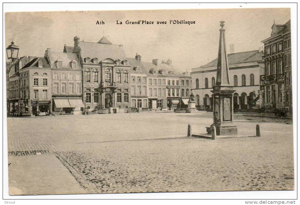 24194  -   Ath  La  Grand Place  Avec  L'obélisque - Ath