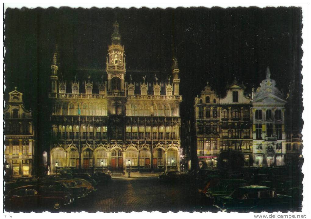BRUXELLES - Grand'Place - Maison Du Roi - Old Cars - Brüssel Bei Nacht