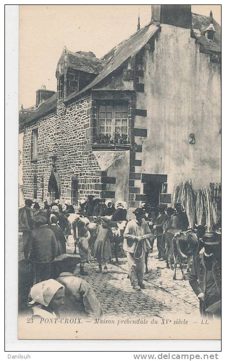 29 // PONT CROIX  Maison Prébendale Du XV Eme Siècle, Marché   ANIMEE - Pont-Croix