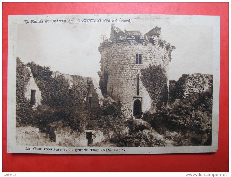 Ruines Du Château De Tonquedec (Côtes Du Nord). La Cour Int. Et La Grande Tour (XIV°s.) - Tonquédec
