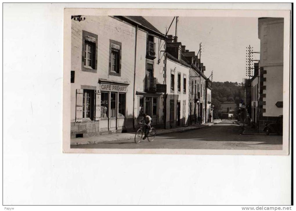 LA GACILLY - Rue Neuve - Café Préhart - La Gacilly