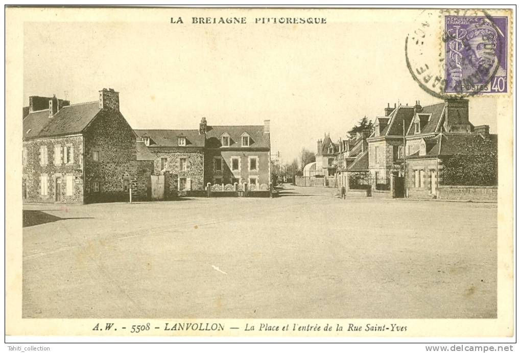LANVOLLON - La Place Et L'Entrée De La Rue St-Yves - Lanvollon