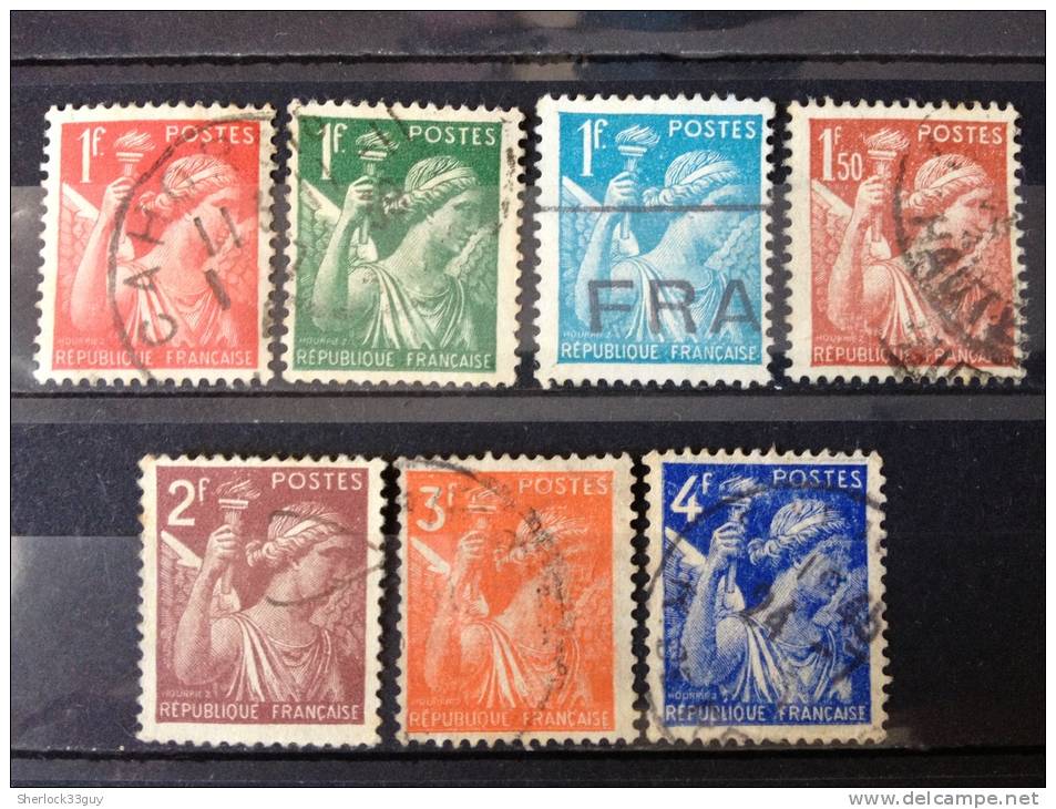 FRANCE Lot De 7 Timbres. Iris. Oblitéré°. 1939/44 - 1939-44 Iris