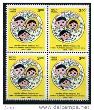 1100. INDIA (1999) - Family Planning Association Of India - 1949-1999 - Block Of 4 / Bloc De 4 - Ungebraucht