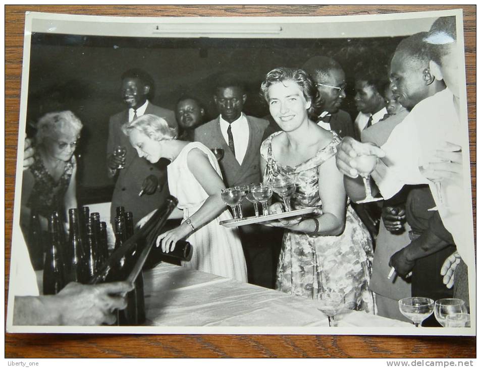 INHULDIGING V/H C.E.S. ( Belgisch Congo ) (?) Te Identificeren ANNO +/- 1958 ( Zie Foto Voor Details ) ! - Plaatsen