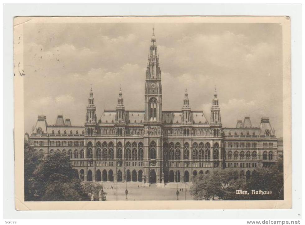 Austria - Wien 1 - Rathaus - Vienna Center