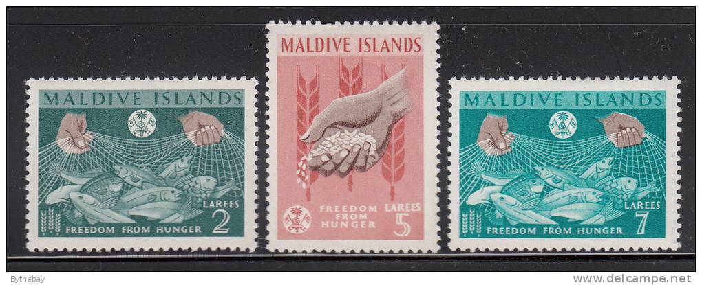 Maldives MH Scott #117-#119 Fish In Net, Wheat Emblem - Freedom From Hunger Campaign - Maldives (...-1965)