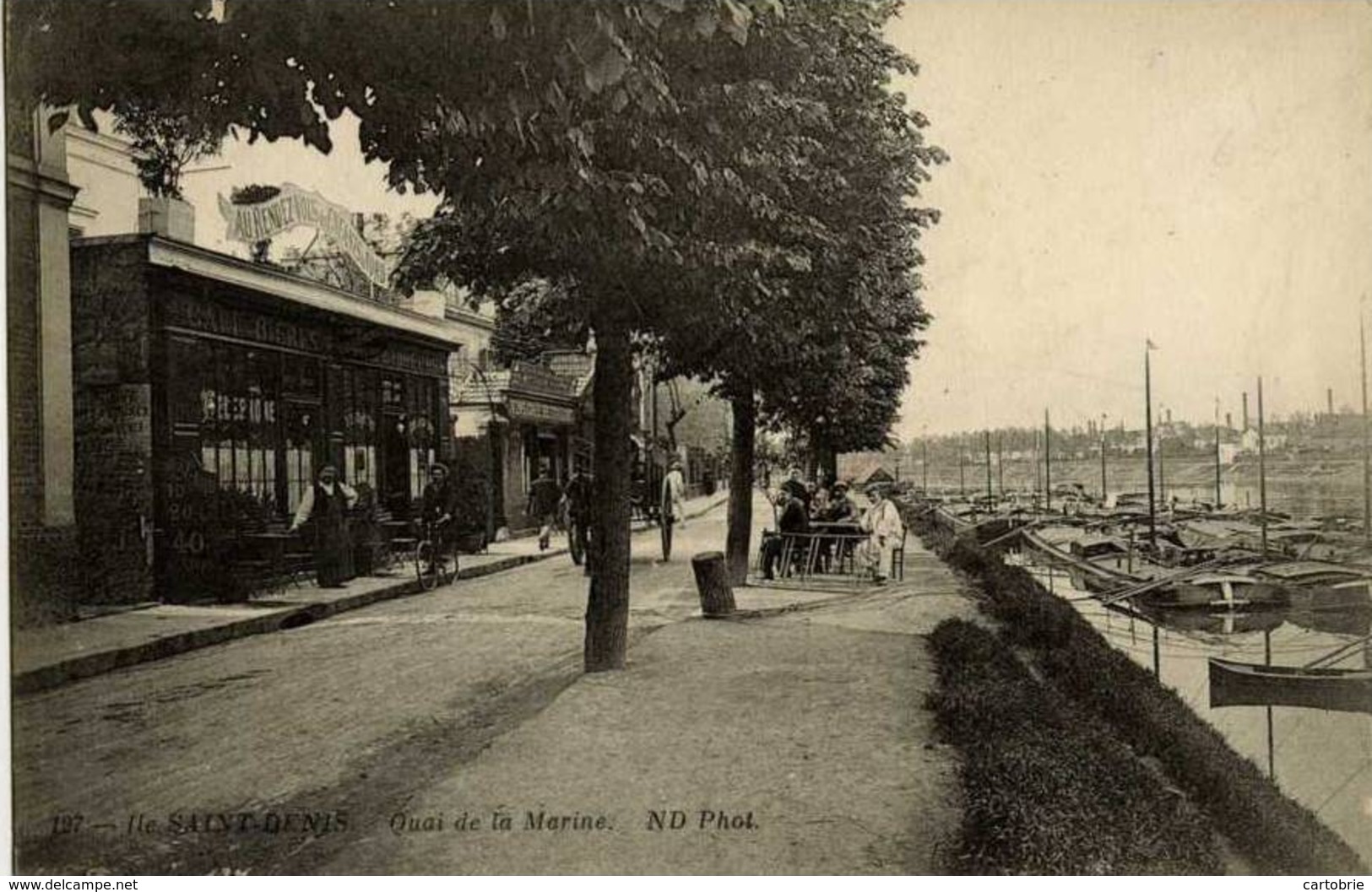 93 L'ÎLE SAINT-DENIS - Quai De La Marine - Animée, Péniches, Café "Au Rendez-Vous Des Enfants Du Nord" - L'Ile Saint Denis