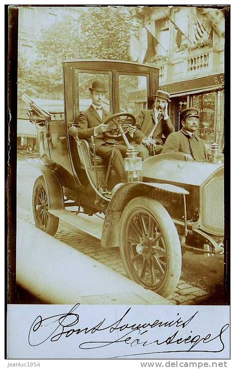 VOITURE 1907  CP PHOTO         CARTE TRES RARE            FAMILLE EVRARD - Voitures De Tourisme