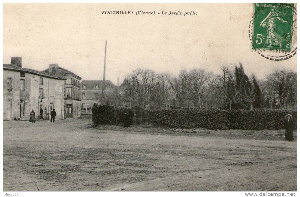 VOUZAILLES - Le Jardin Public  - 1913 - - Autres & Non Classés
