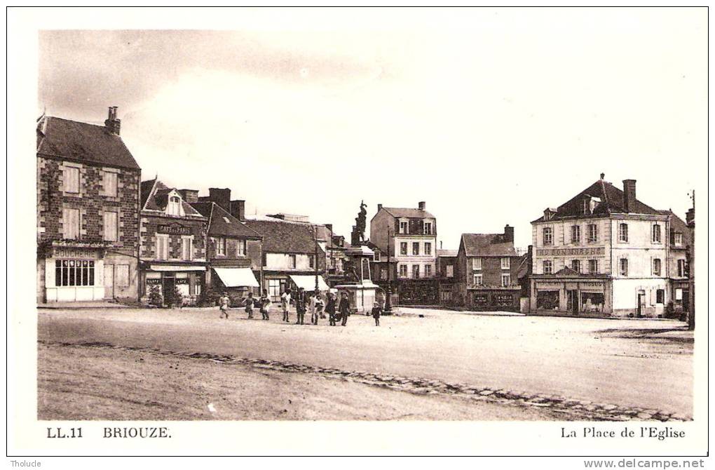 Briouze- (Argentan- Orne)- La Place De L´Eglise-Monument Aux Morts- Nombreux Commerces- Boucherie-"Au Bon Marché" - Briouze