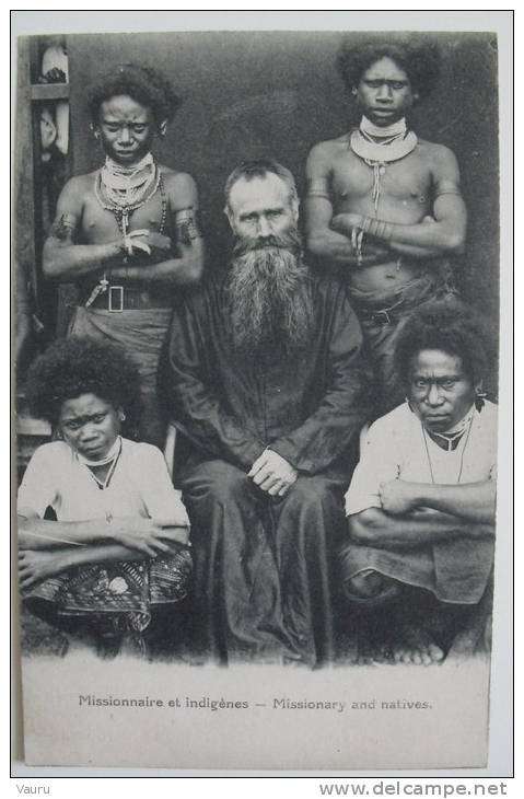 PAPOUASIE NOUVELLE GUINEE MISSIONNAIRE ET INDIGENES MISSIONARY AND NATIVES  MISSIONNAIRES DU SACRE COEUR D'ISSOUDUN - Papua Nuova Guinea
