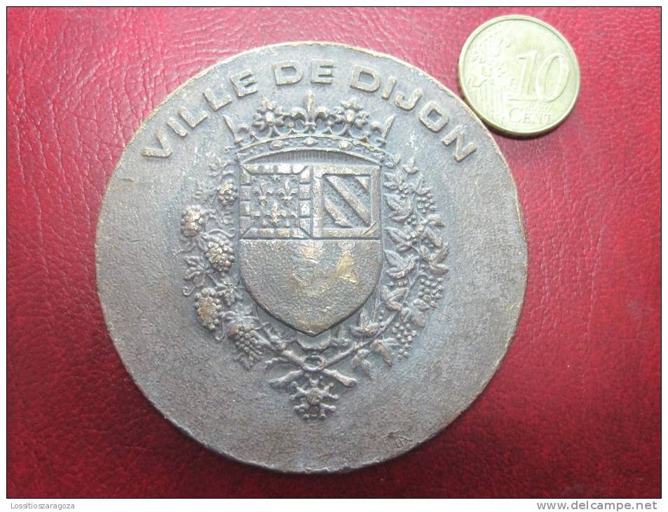 Medaille Ville De Dijon , Caisse De Credit Municipal  1822 - 1982 - Profesionales / De Sociedad