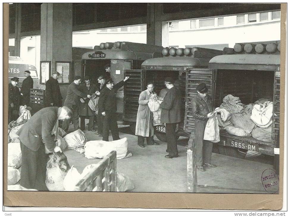 PARIS   NORD  QUAI  DE  TRANSBORDEMENT   DECEMBRE 1945 - Vrachtwagens En LGV