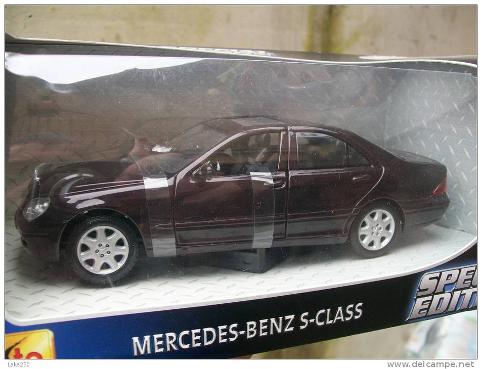 MAISTO - MERCEDES S CLASS   AVEC  SA  BOITE  Scala 1/24 - Maisto