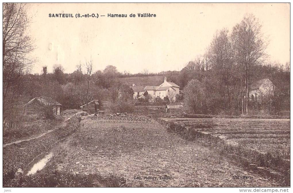 SANTEUIL - Hameau De Vallière - Santeuil