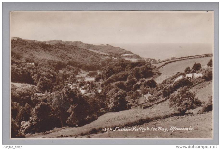 GB Wells Devon Ilfracombe 1933-08-31 Foto #4394 Fuchsia Valley - Ilfracombe