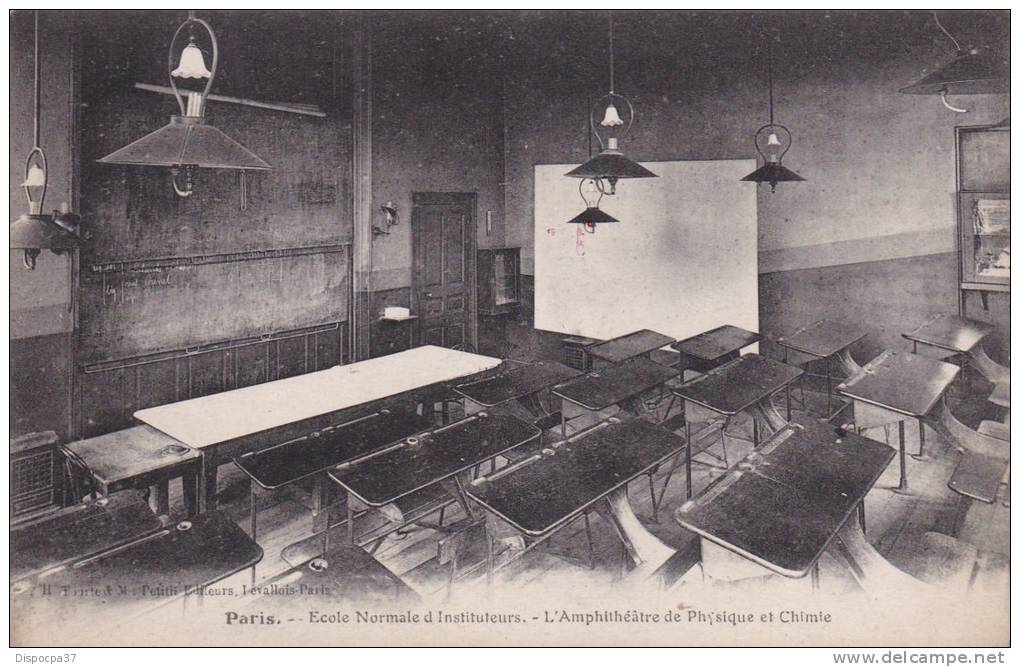 CPA-75-PARIS-ECOLE NORMALE D´INSTITUTEURS-  L'Amphithéatre De Physique Et Chimie - Formación, Escuelas Y Universidades