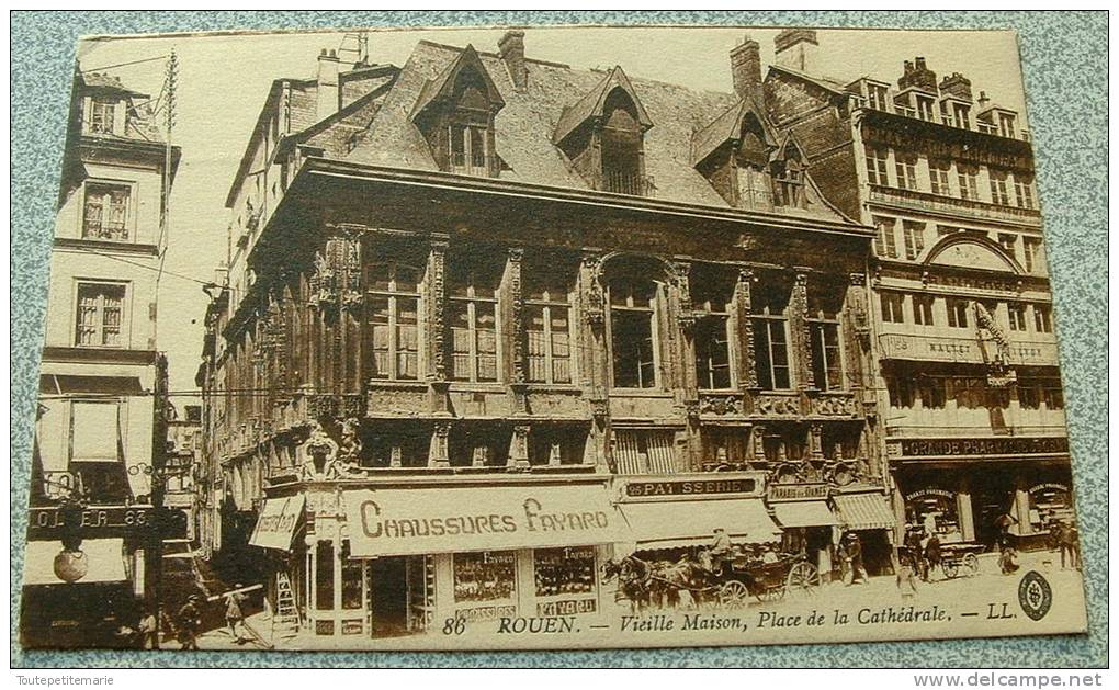 Rouen - Place De La Cathedrale - Chaussures Fayard - Patisserie - Rouen