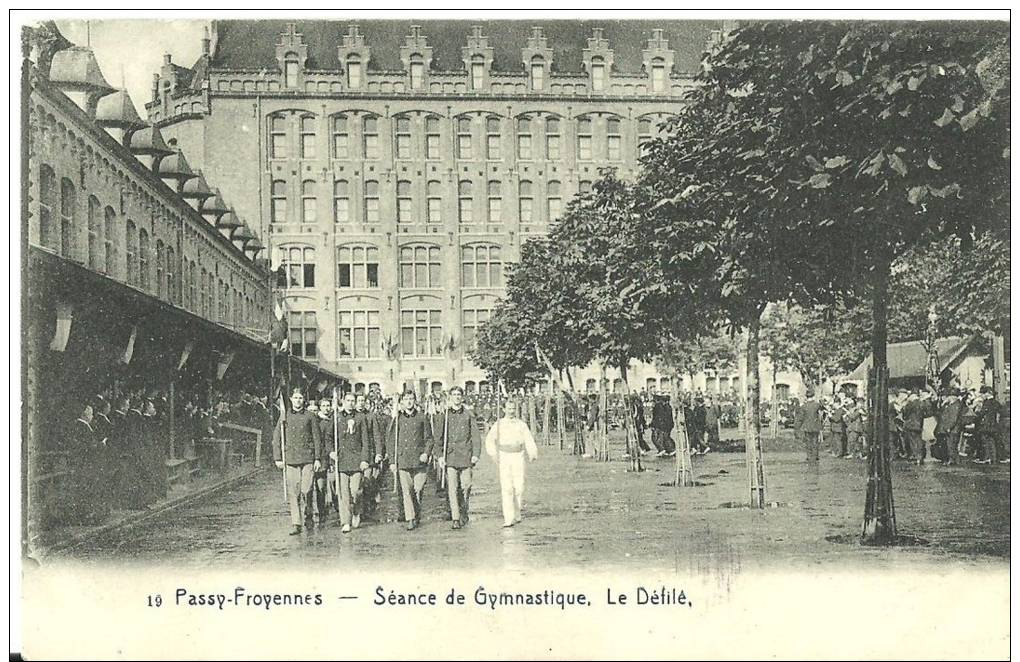 14 - PASSY-FROYENNES - Séance De Gymnastique - Le Défilé - 1920 - Autres & Non Classés