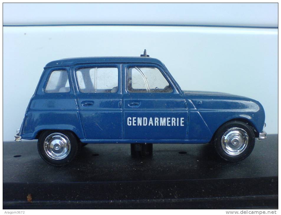 Renault 4 Gendarmerie - Verem