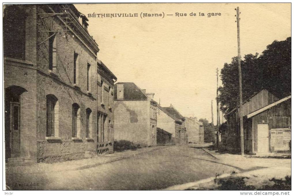 CPA(51)   BETHENIVILLE   Rue De La Gare - Bétheniville