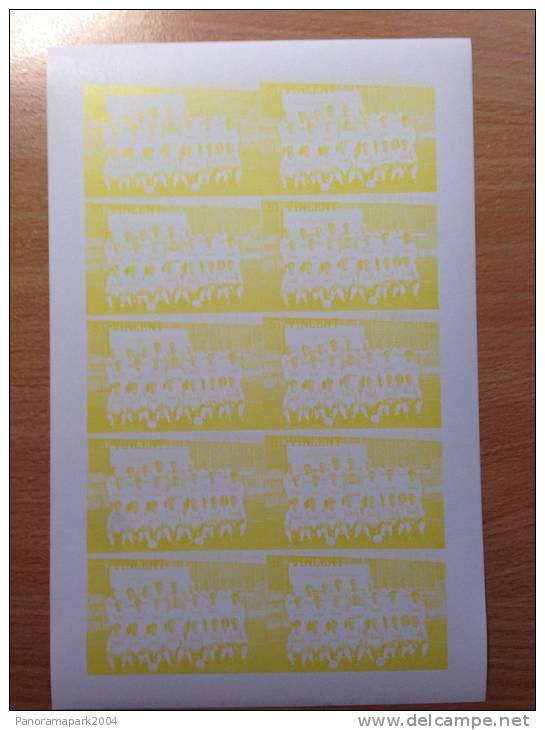 ST - VINCENT 1987 FOOTBALL SOCCER FUSSBALL SHEET Of 10 BARCLAY´S PREMIER LEAGUE CLUB " LEEDS UNITED " PROOF ESSAI - Famous Clubs