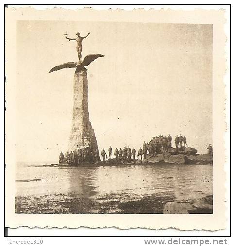 WW2 PHOTO ORIGINALE Soldats Allemands Mémorial Américain SAINT NAZAIRE LOIRE ATLANTIQUE 44 - 1939-45