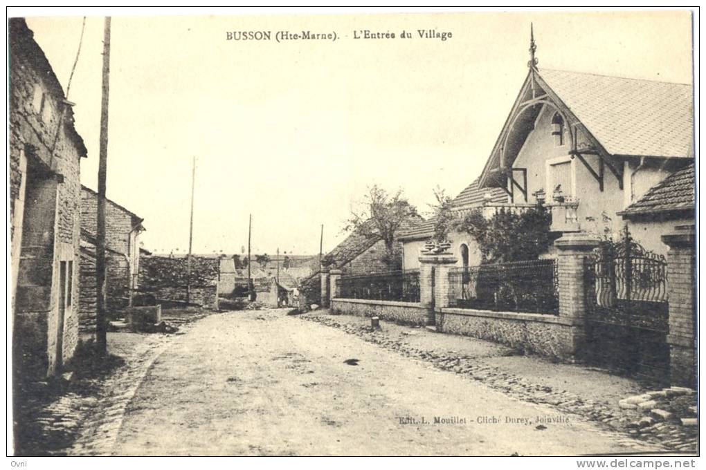 52 - Carte Postale BUSSON L'entrée Du Village RARE - Sonstige & Ohne Zuordnung