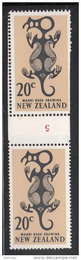 New Zealand MH Scott #396 20c Maori Rock Drawing Vertical Pair Counter Coil '5' In Red - Ungebraucht