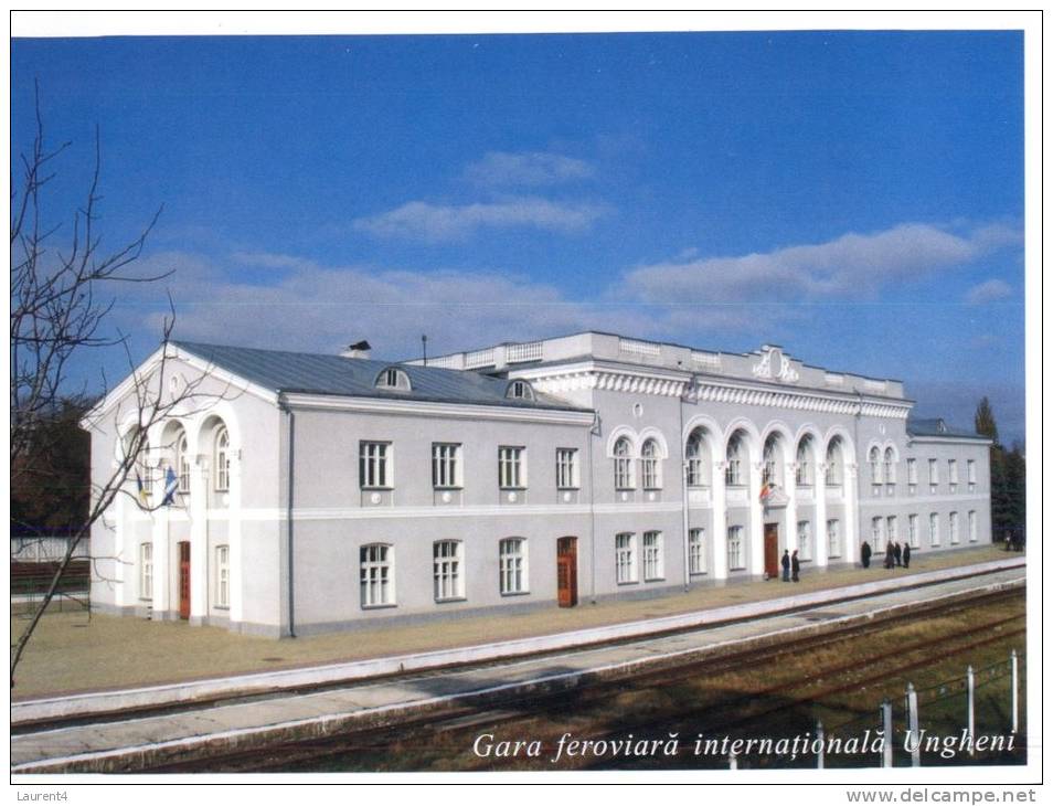 (352) Moldova Train Station Ungheni - Moldova